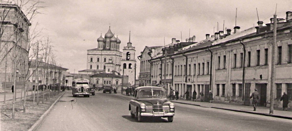 ул. Петропавловская в Пскове